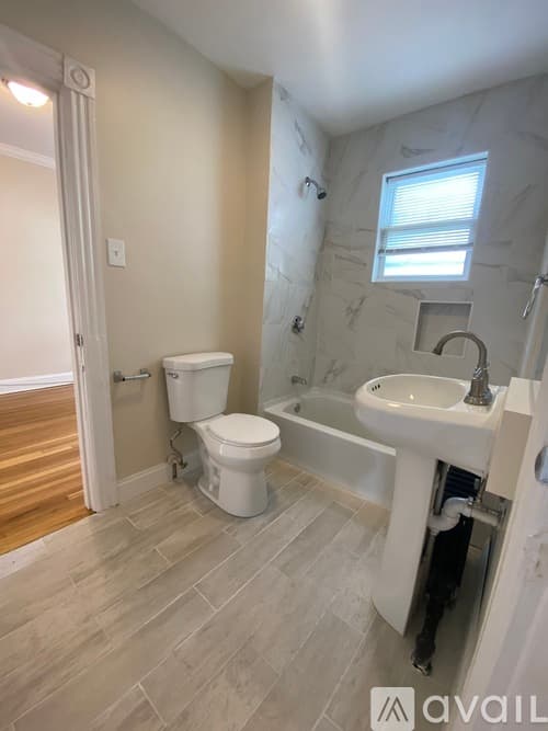 Pawtucket House: 13 Magill Street 2