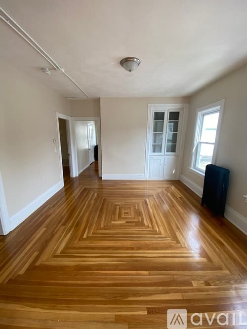 Pawtucket House: 13 Magill Street 2