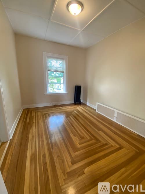 Pawtucket House: 13 Magill Street 2