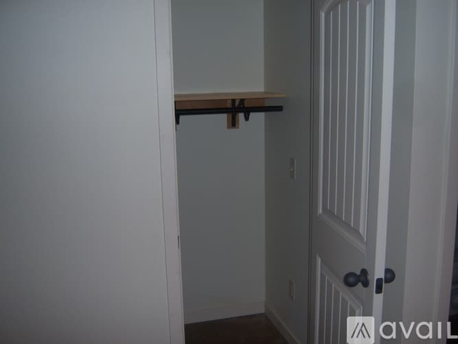 Eau Claire House: 2320 Peters Dr