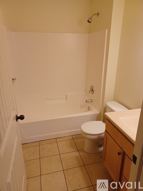 Eau Claire House: 2320 Peters Dr