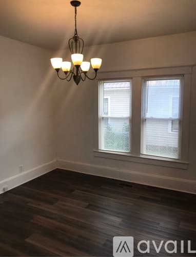 Goldsboro House: 1104 N George St
