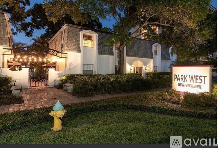 Tampa Apartment: 3215 W Swann Ave