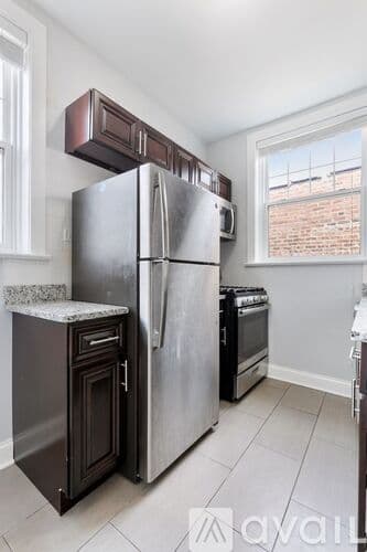 Chicago Apartment: 1106 W Glenlake Ave