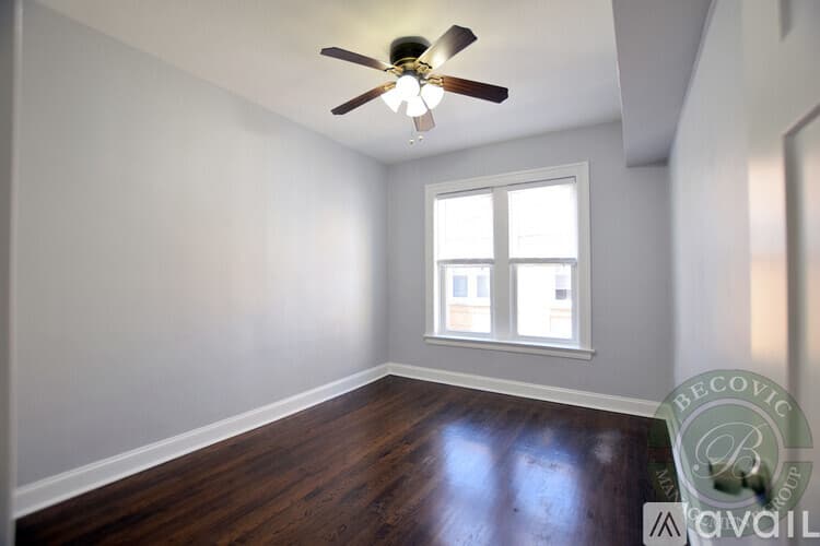 Chicago Apartment: 1104 W Glenlake Ave