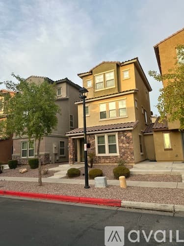 Phoenix House: 2033 N 77th Glen