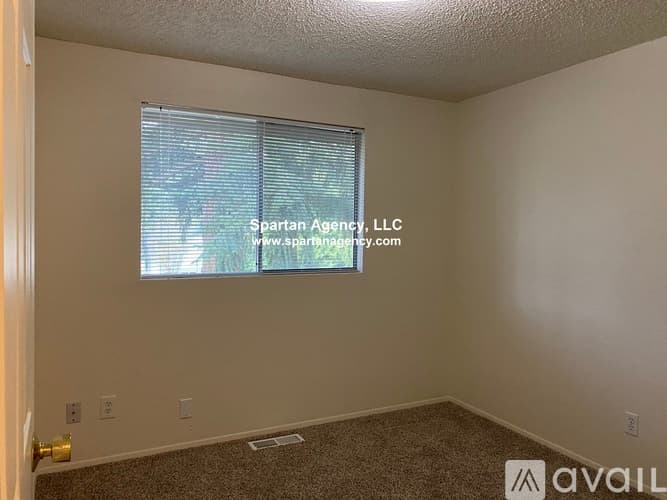 Lake Tapps House: 2613 180th Ave E
