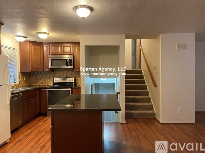Lake Tapps House: 2613 180th Ave E
