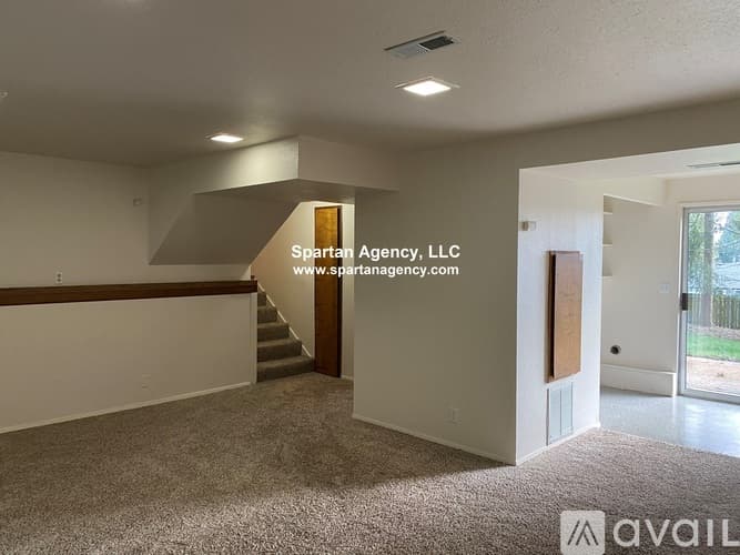 Lake Tapps House: 2613 180th Ave E