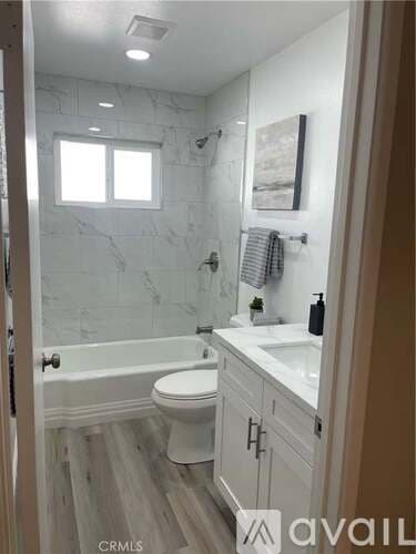 Menifee House: 28207 West Worcester