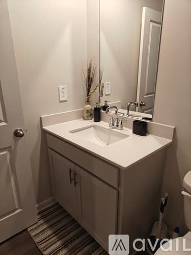 Lawrenceville House: 1921 Dosk Ave