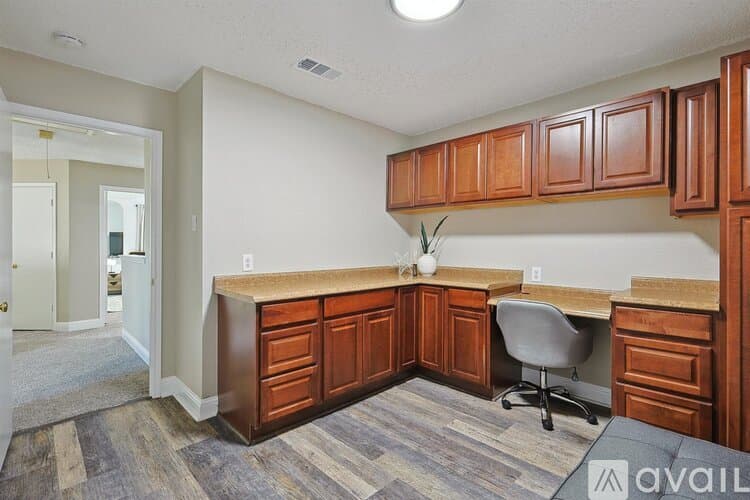 Saginaw House: 1000 Sagewood Ln