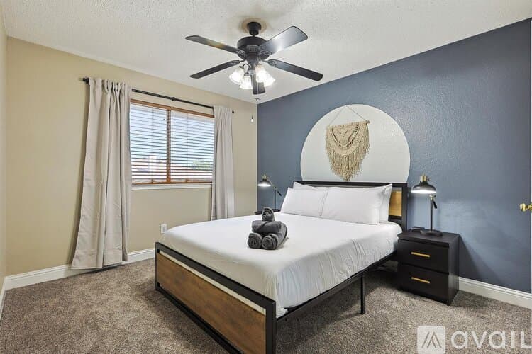 Saginaw House: 1000 Sagewood Ln