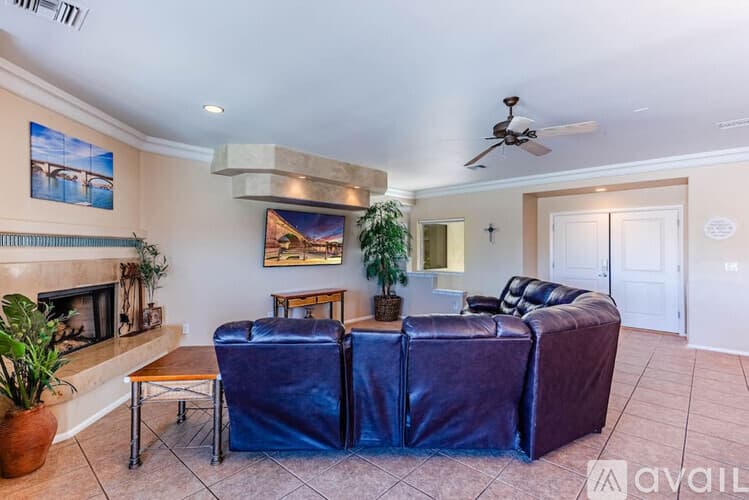 Lake Havasu City House: 833 Paso Dr