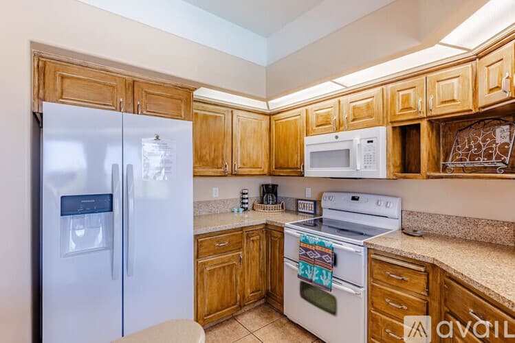 Lake Havasu City House: 833 Paso Dr