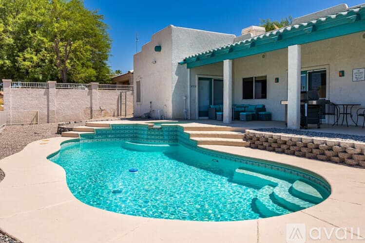 Lake Havasu City House: 833 Paso Dr