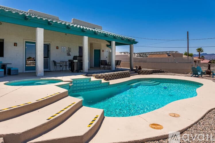 Lake Havasu City House: 833 Paso Dr