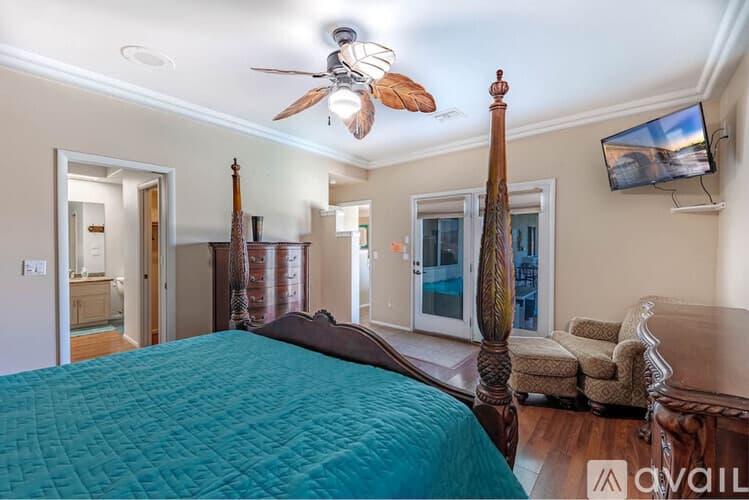 Lake Havasu City House: 833 Paso Dr