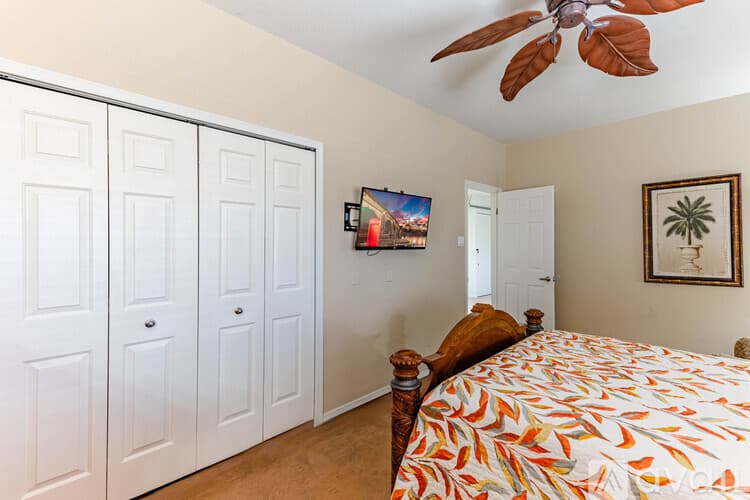 Lake Havasu City House: 833 Paso Dr