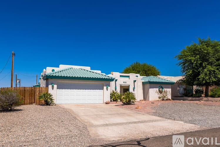 Lake Havasu City House: 833 Paso Dr