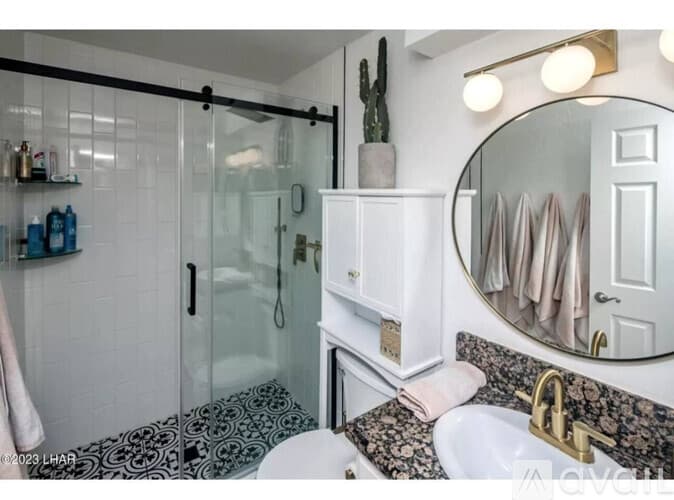 Lake Havasu City Apartment: 571 Burkemo Ln