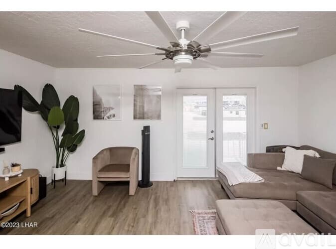 Lake Havasu City Apartment: 571 Burkemo Ln