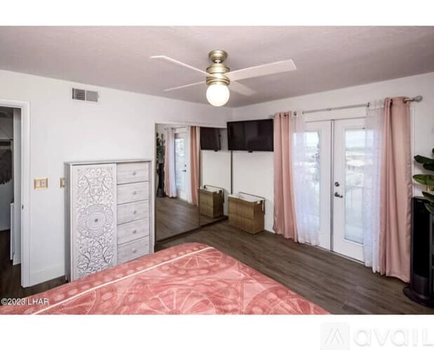 Lake Havasu City Apartment: 571 Burkemo Ln