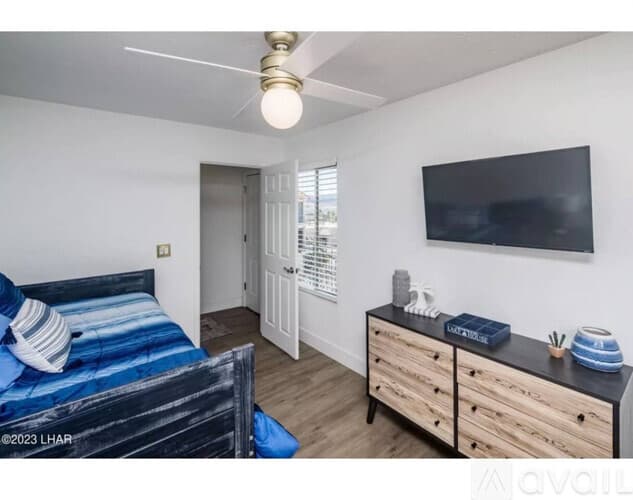 Lake Havasu City Apartment: 571 Burkemo Ln