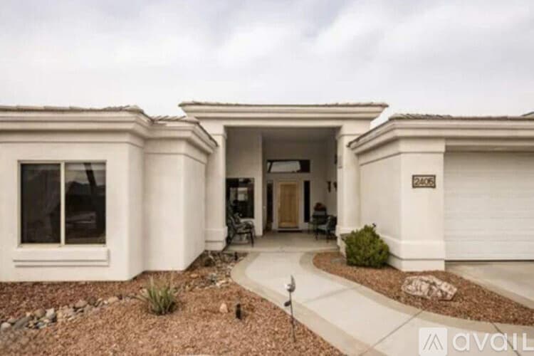 Lake Havasu City House: 2405 Jamaica Boulevard South