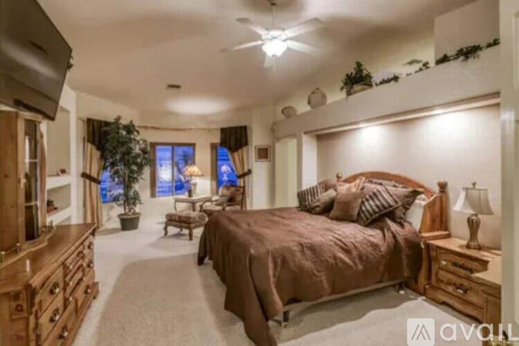 Lake Havasu City House: 2405 Jamaica Boulevard South