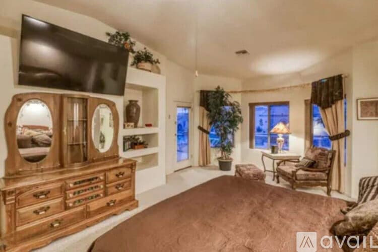 Lake Havasu City House: 2405 Jamaica Boulevard South