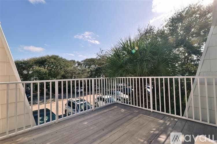 New Smyrna Beach Townhome: 4150 S Atlantic Ave