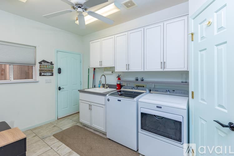 Lake Havasu City House: 1960 Mangrum Dr