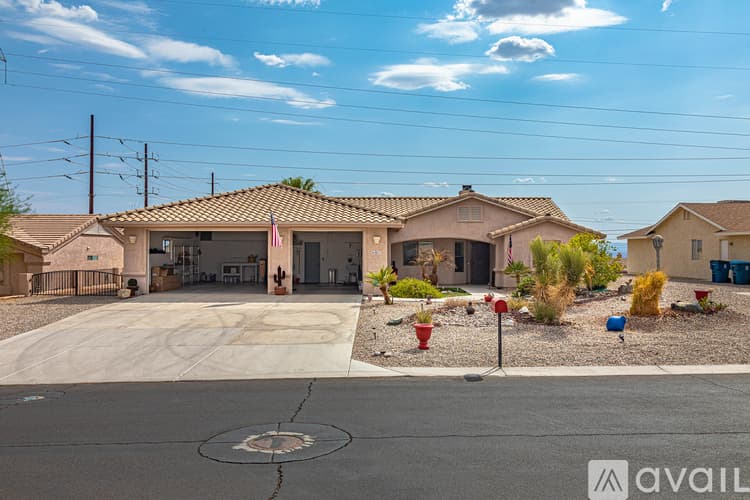 Lake Havasu City House: 911 Pueblo Dr