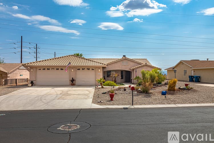 Lake Havasu City House: 911 Pueblo Dr