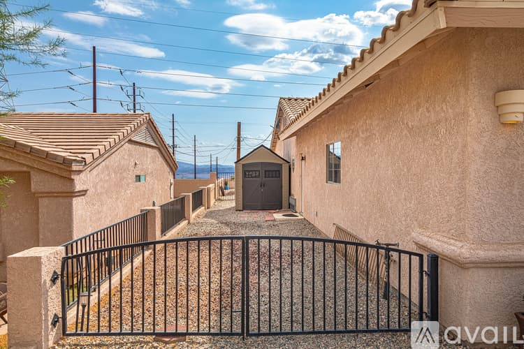 Lake Havasu City House: 911 Pueblo Dr
