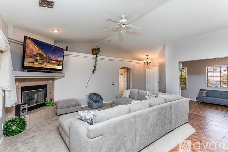 Lake Havasu City House: 911 Pueblo Dr