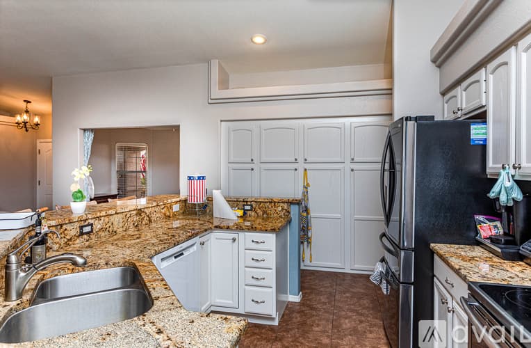 Lake Havasu City House: 911 Pueblo Dr