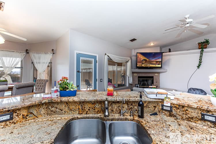 Lake Havasu City House: 911 Pueblo Dr