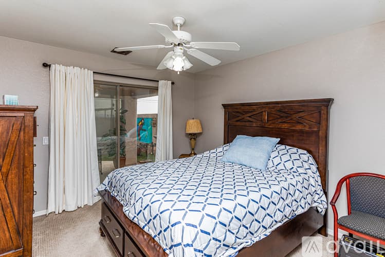 Lake Havasu City House: 911 Pueblo Dr