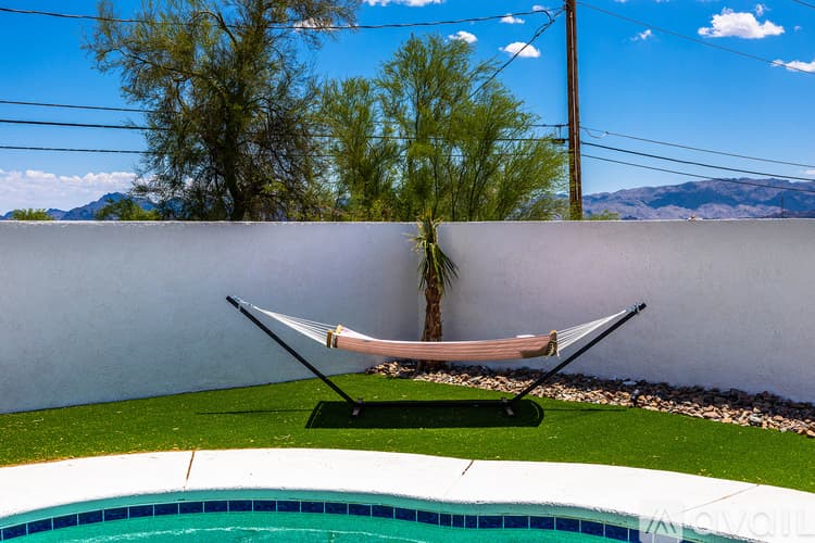 Lake Havasu City House: 16 Nolina Ln