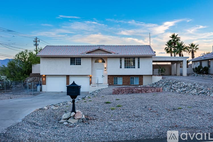 Lake Havasu City House: 16 Nolina Ln