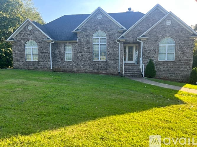 Warrior House: 785 Mountain Trail