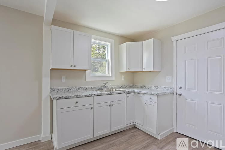 Augusta House: 2529 Lyman St