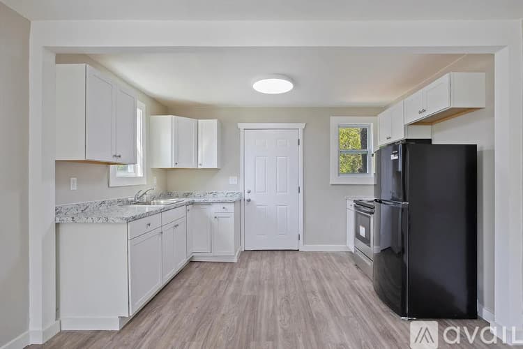 Augusta House: 2529 Lyman St