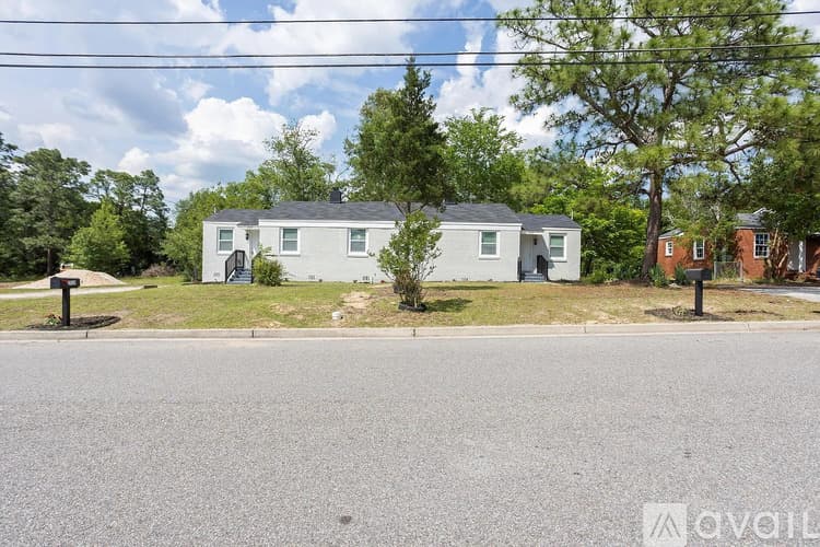 Augusta House: 2529 Lyman St