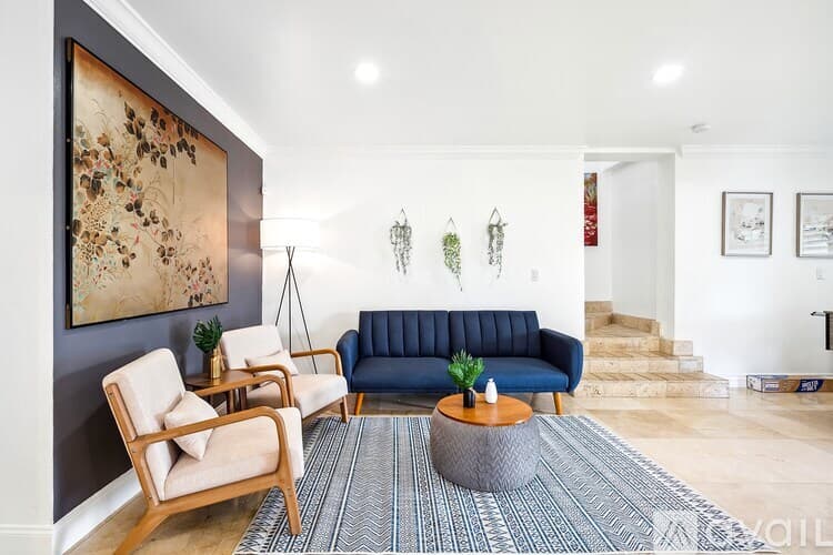 Miami House: 7350 SW 31st St