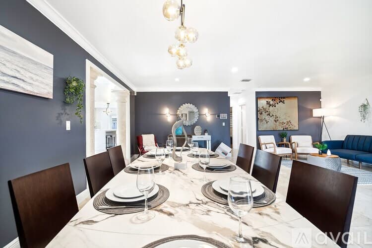 Miami House: 7350 SW 31st St