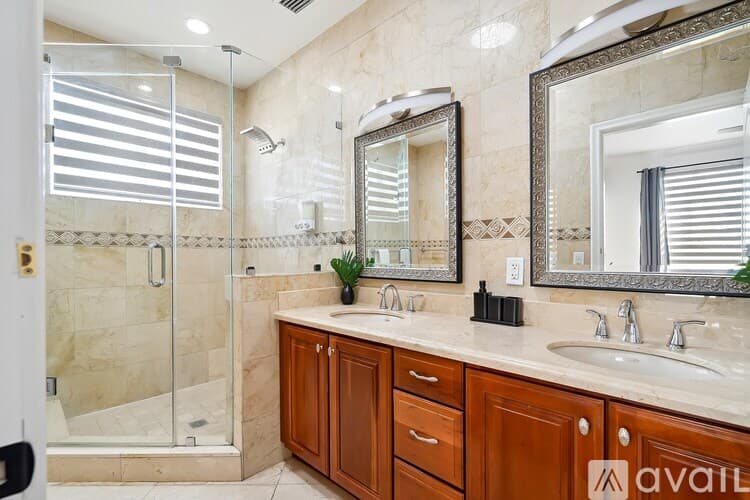 Miami House: 7350 SW 31st St