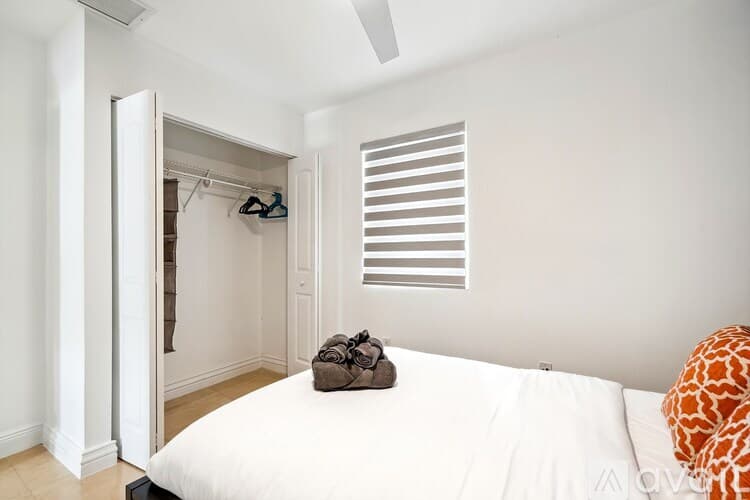 Miami House: 7350 SW 31st St